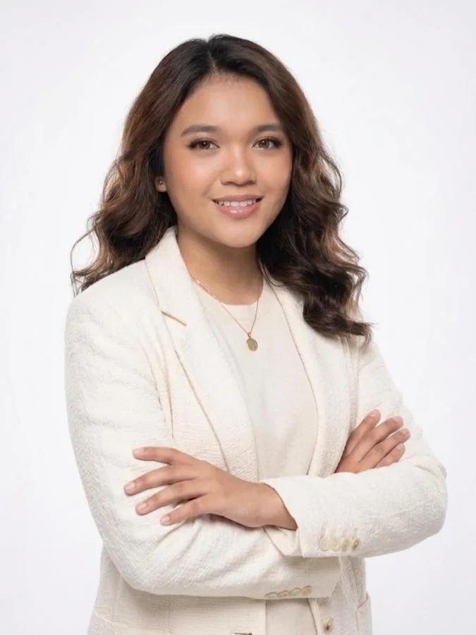 Maura — Export & Marketing Manager